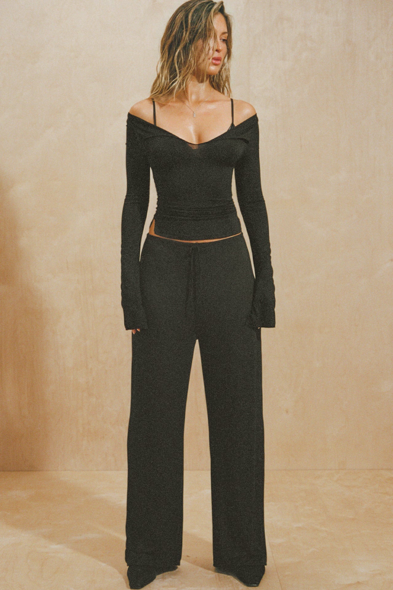 Notched V Neck Long Sleeve