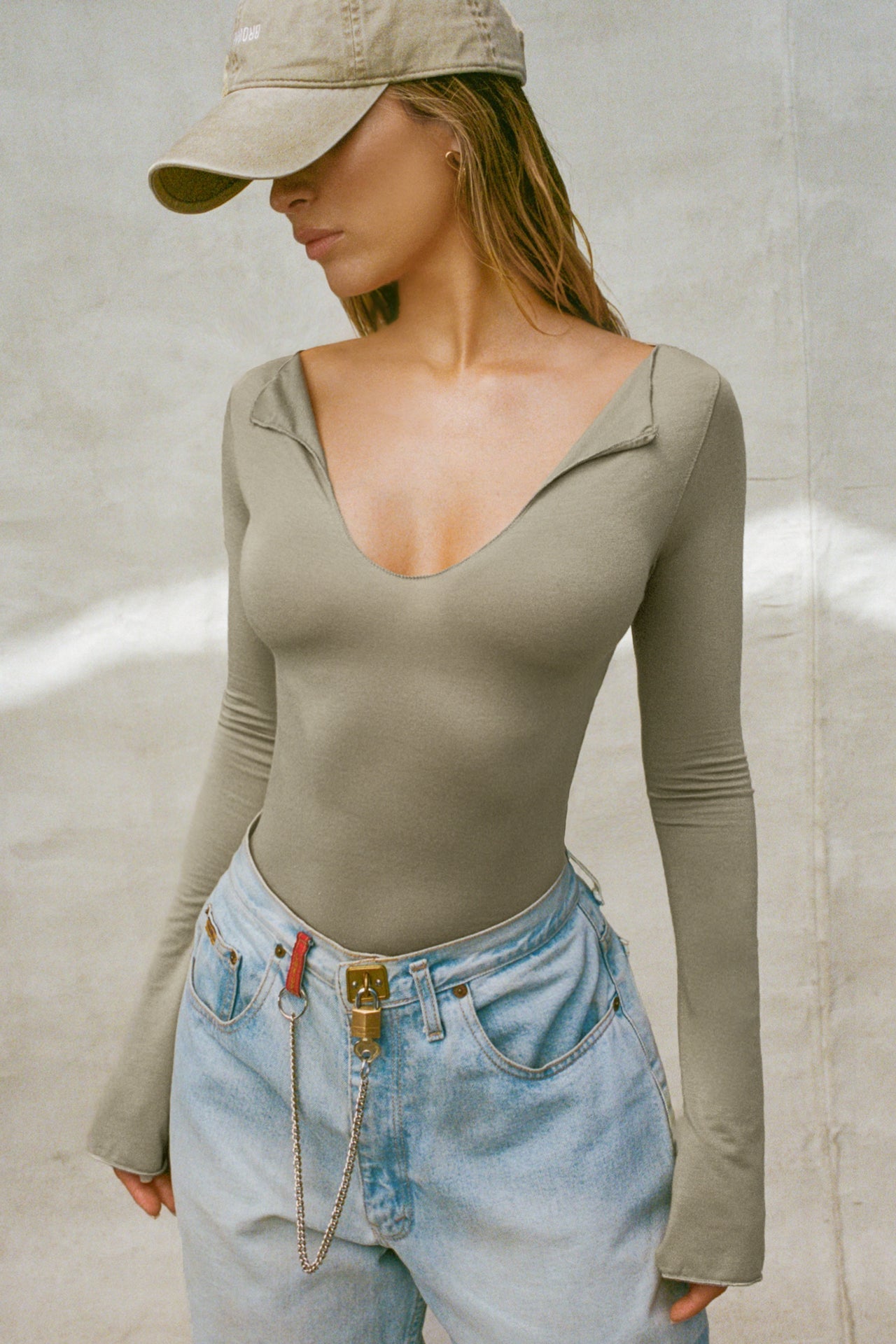 Notched V Neck Long Sleeve